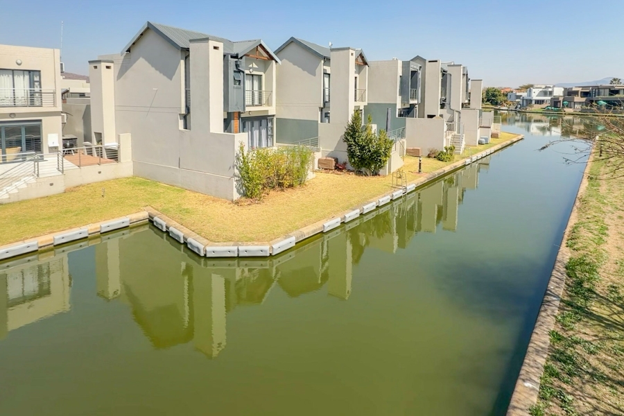 3 Bedroom Property for Sale in The Islands Estates North West